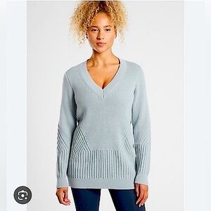 Athleta Cozy Light Gray Knit Sweater - V-Neck